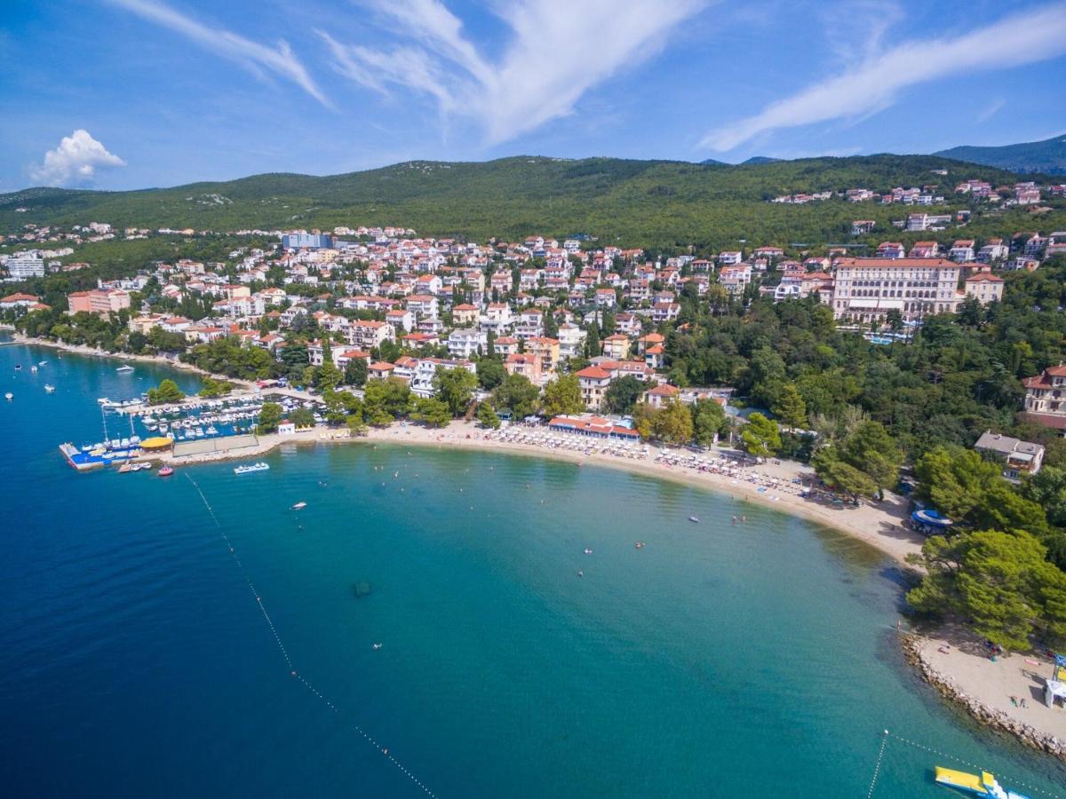 Apartments Kalla Crikvenica Esterno foto